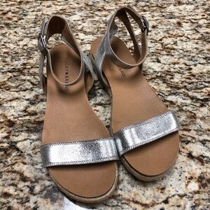 Lucky 🍀 Brand Silver Garsten Espadrille Sandals - Size 7M